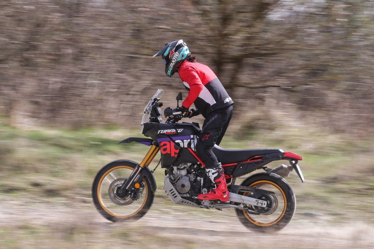 Aprilia Tuareg Rally 660: il ritorno di una leggenda, più cattiva e pronta al deserto +VIDEO+